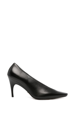 Leather pumps