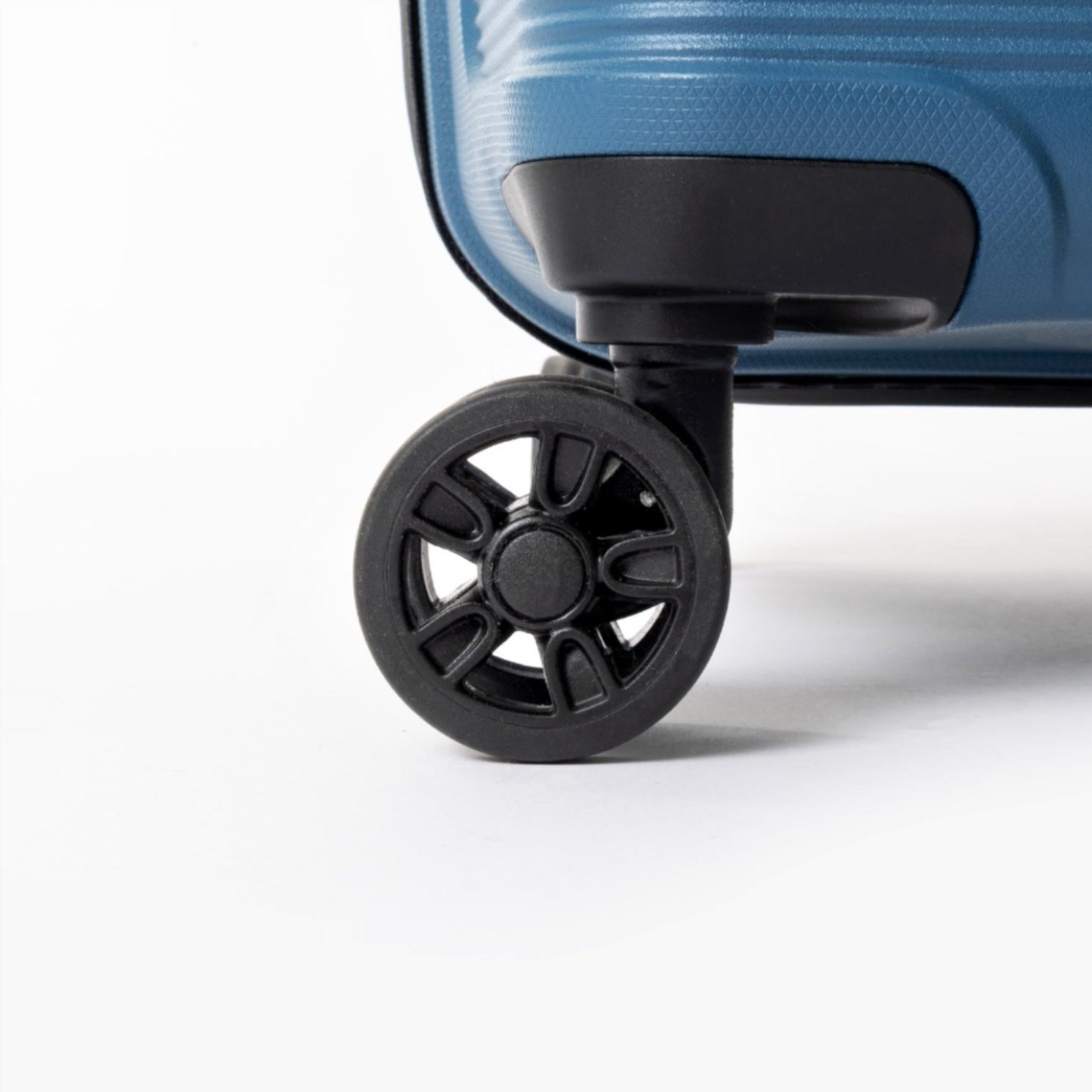 AMERICAN TOURISTER 