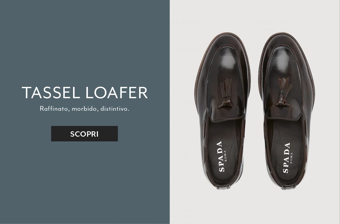 Mocassino in pelle con nappine