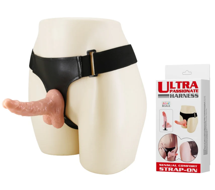 Ultra Passionate Harness Sensual Comfort Strap-On 15 cm regolabile con dildo realistico strap on
