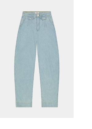 Sleek Barrel Lightweight Jean