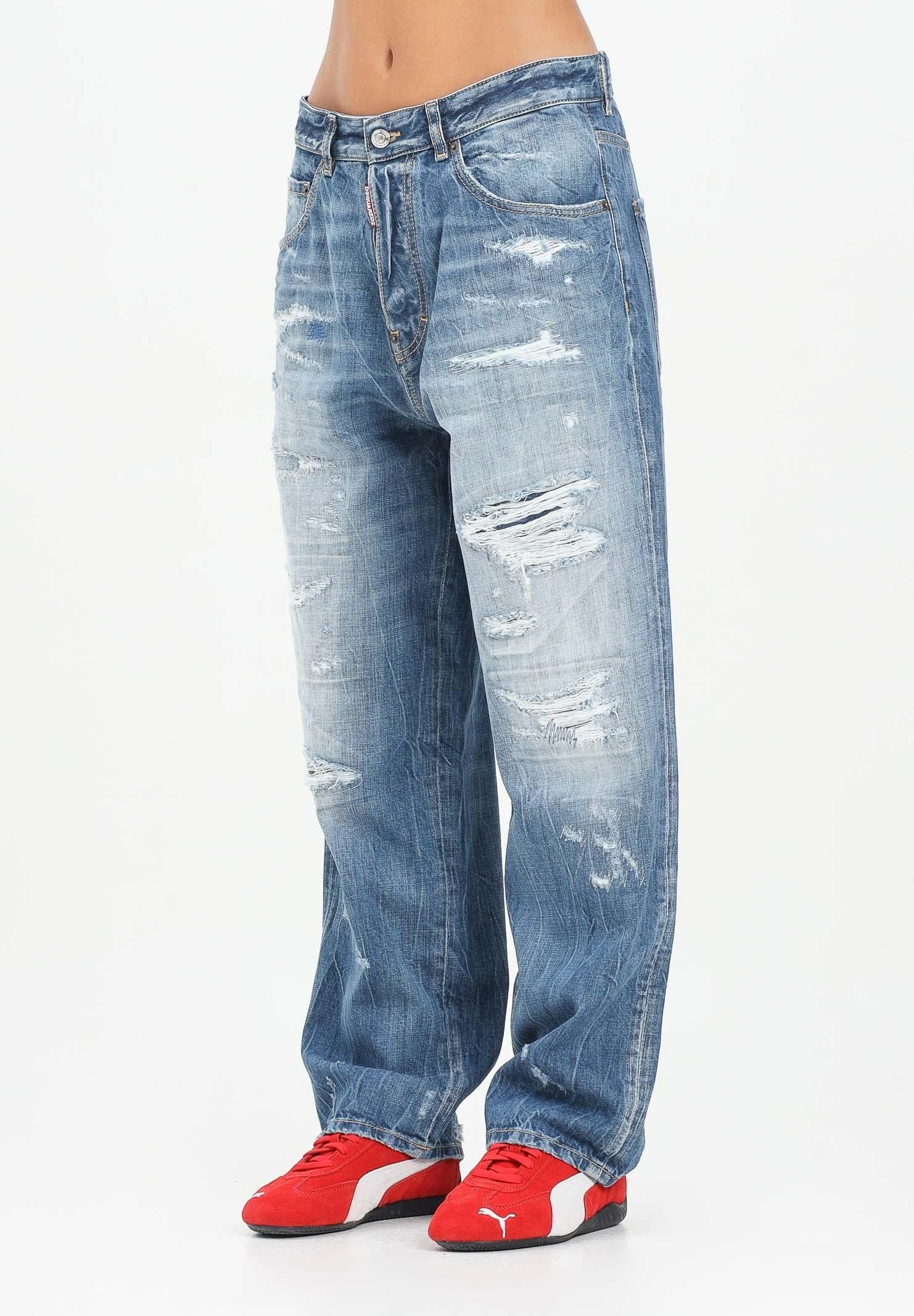 Image of DSQUARED2 Jeans in denim chiaro per donna, ragazzi e bambini con dettagli destroyed