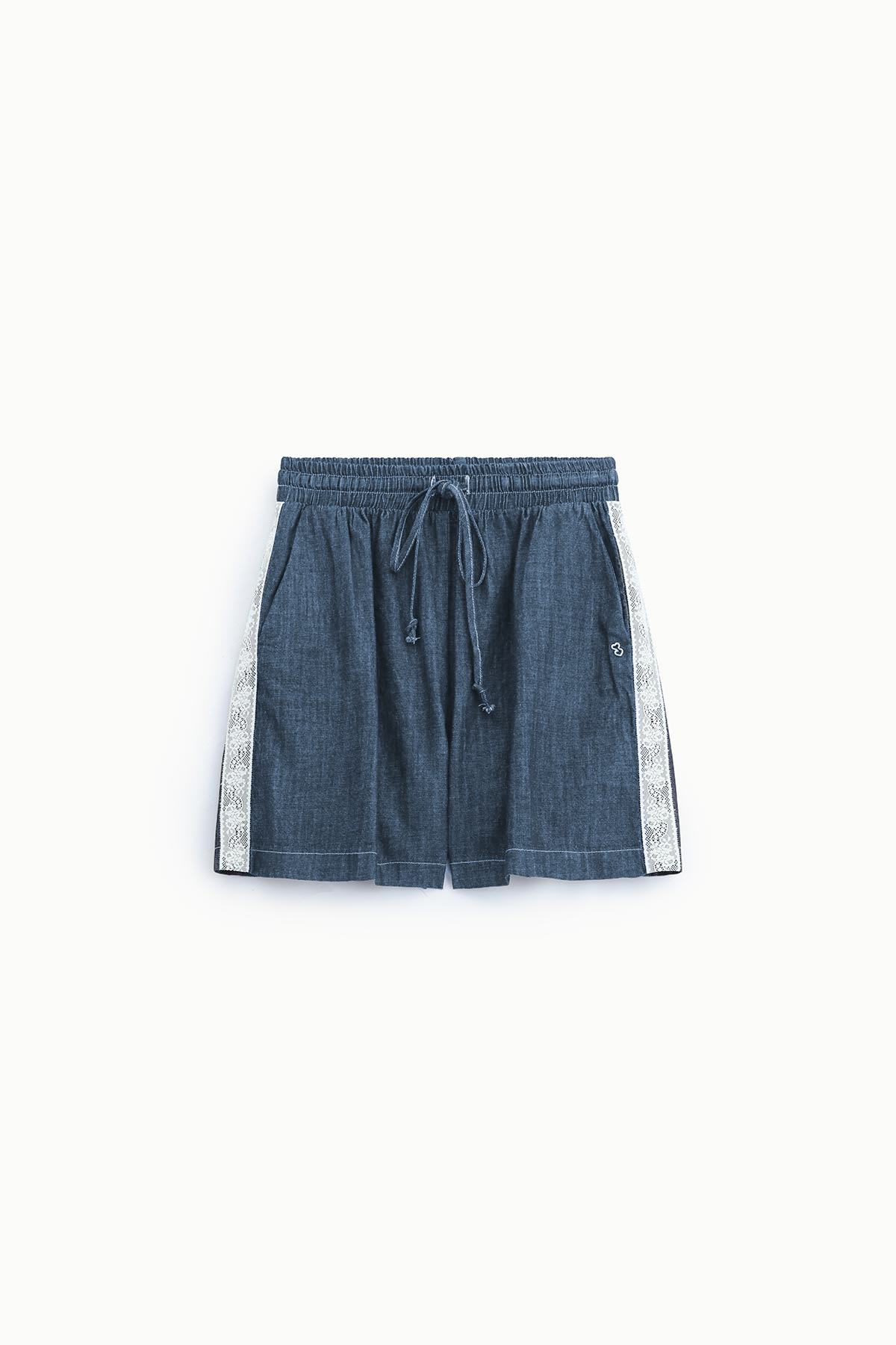 Blue chambray drawstring shorts with elastic waistband and white lace side panels, casual women's summer shorts