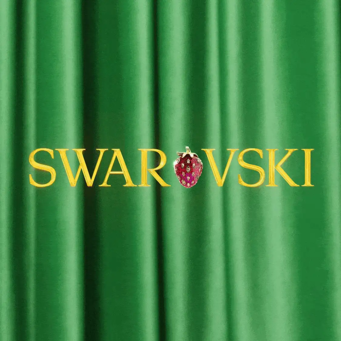 Ariana Grande con gioielli Swarovski Idyllia e Gema e charm Swarovski