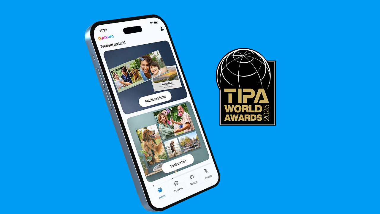 Smartphone con app Pixum e TIPA Award