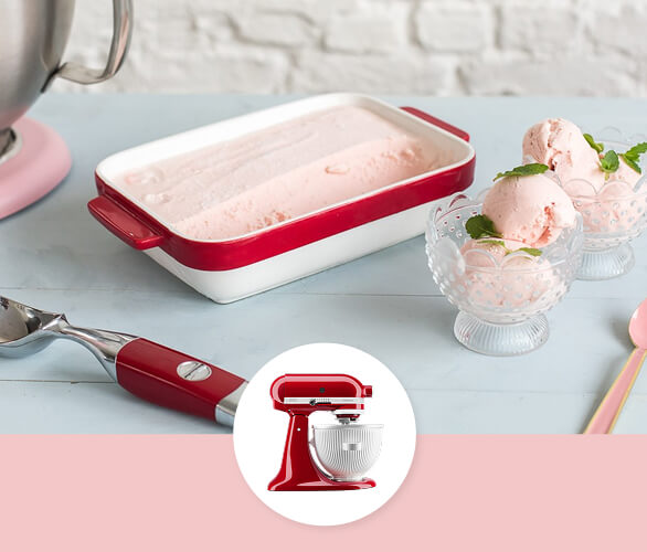 Easy homemade strawberry ice cream
