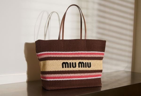 FOCUS ON: MIU MIU