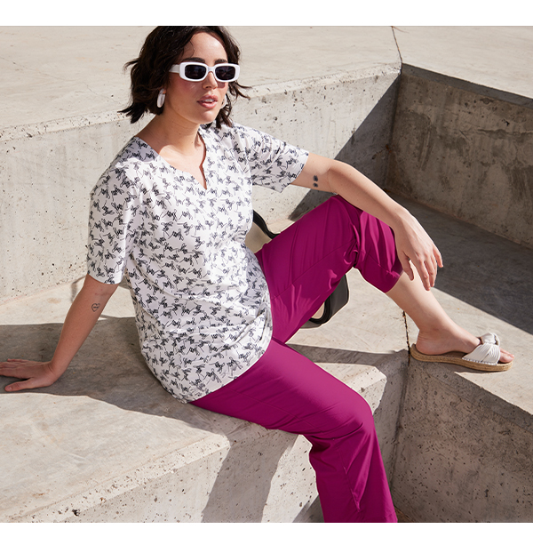 Pantaloni chino a 7/8 modello Ruby con taglio della gamba dritto e ampio e cintura elastica