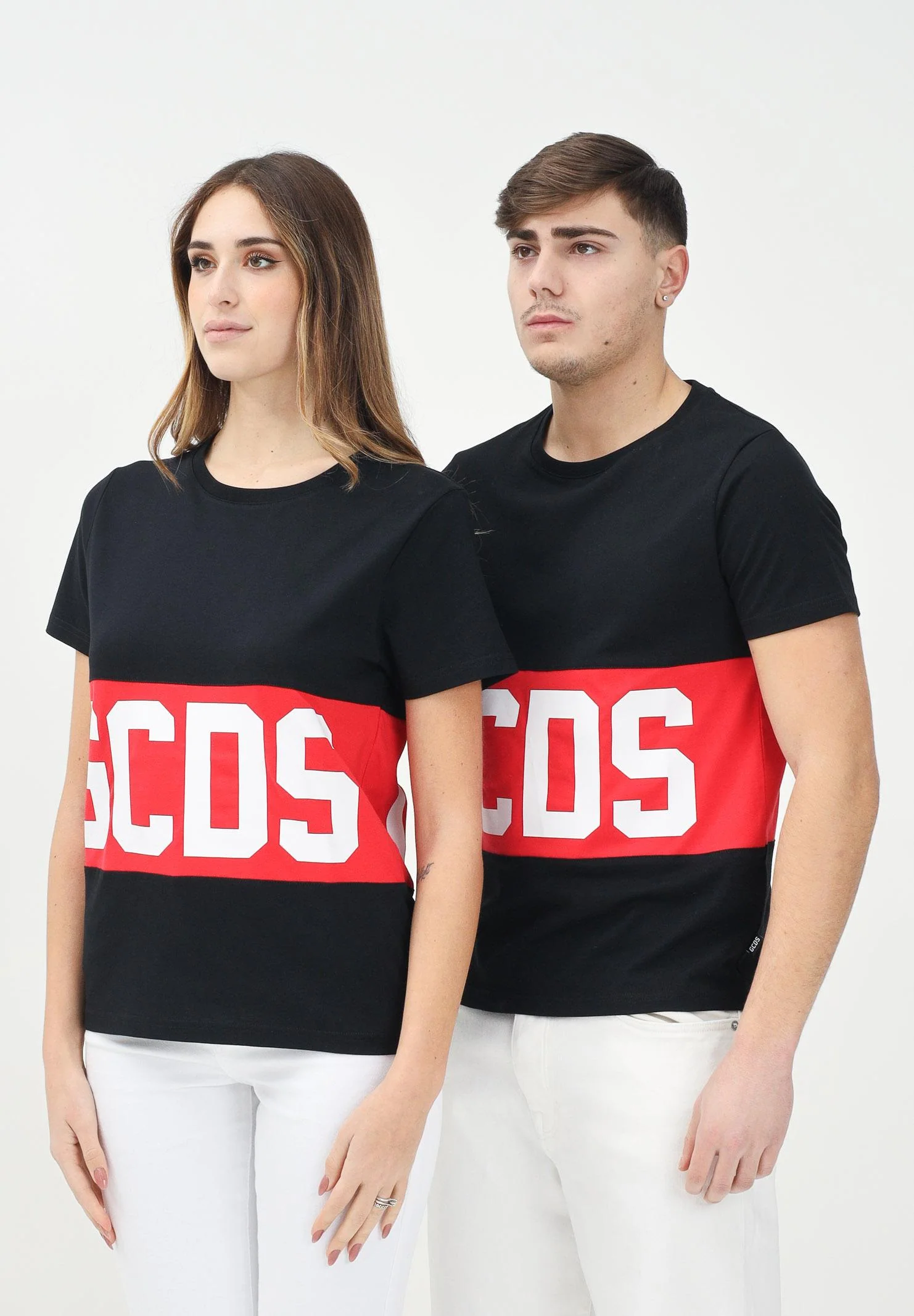 Image of GCDS T-shirt a manica corta nera per uomo e donna con logo
