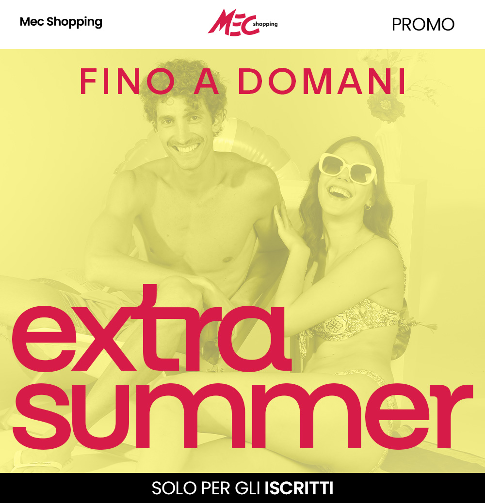 MEC Shopping promo banner showing two smiling adults in swimwear on inflatables with 'extra summer' text
