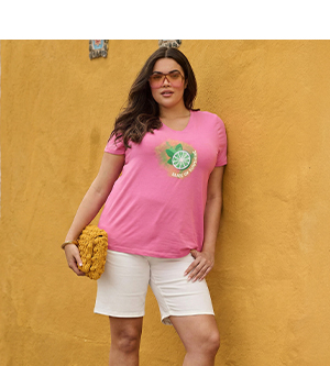 T-shirt dal taglio svasato con limoni, scollo a V e mezze maniche