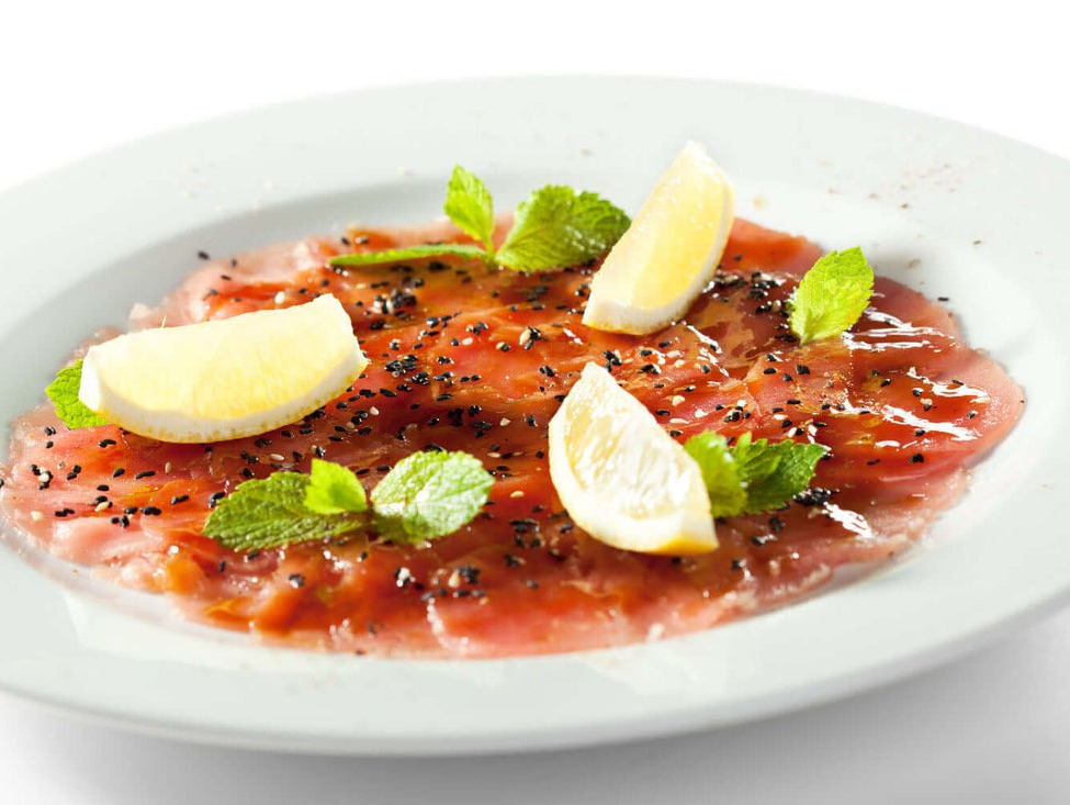 Carpaccio di tonno menta e limone