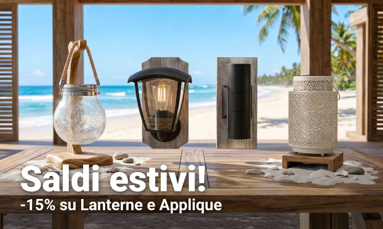 Summer sale: decorative lanterns and wall lights displayed on a beach table with text 'Saldi estivi! -15% su Lanterne e Applique'