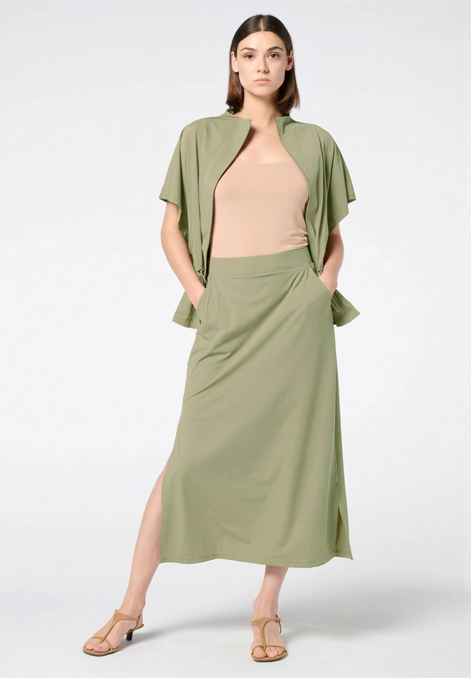 Image of Gonna in Tessuto Tecnico Leggero ed Elasticizzato New Travel - Militare