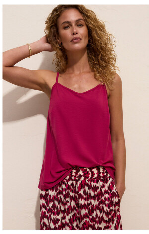 Maglie & top >