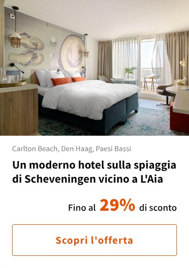 Un moderno hotel sulla spiaggia di Scheveningen vicino a L'Aia