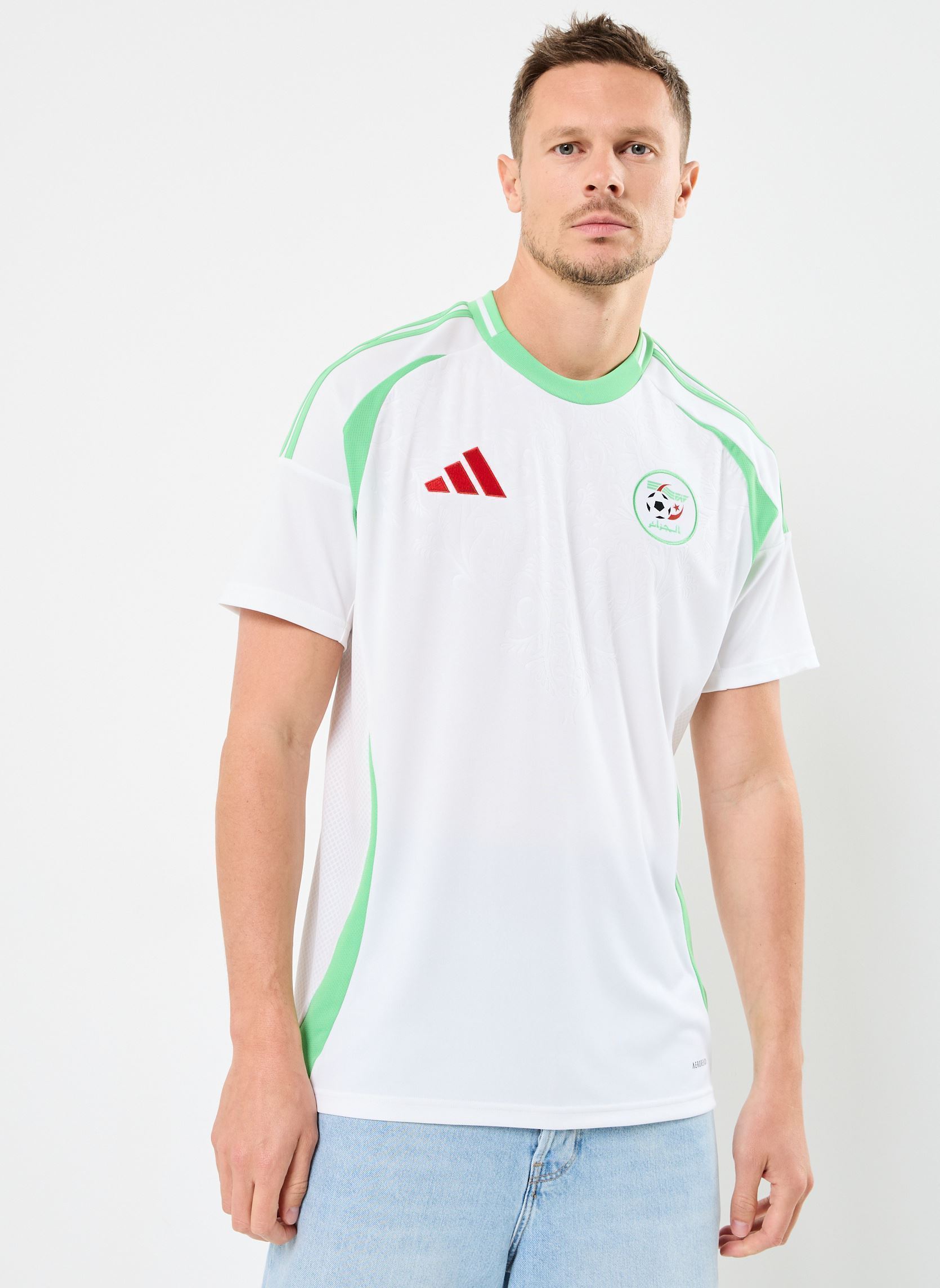 adidas sportswear Tee-shirts manches courtes Maillot de foot Algerie FAF H JSY M - Un homme blanc