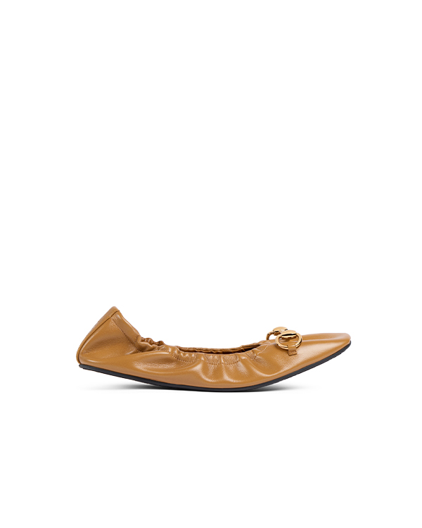 Scarpa(e) Scopri di più sul sito Web di Gucci 
