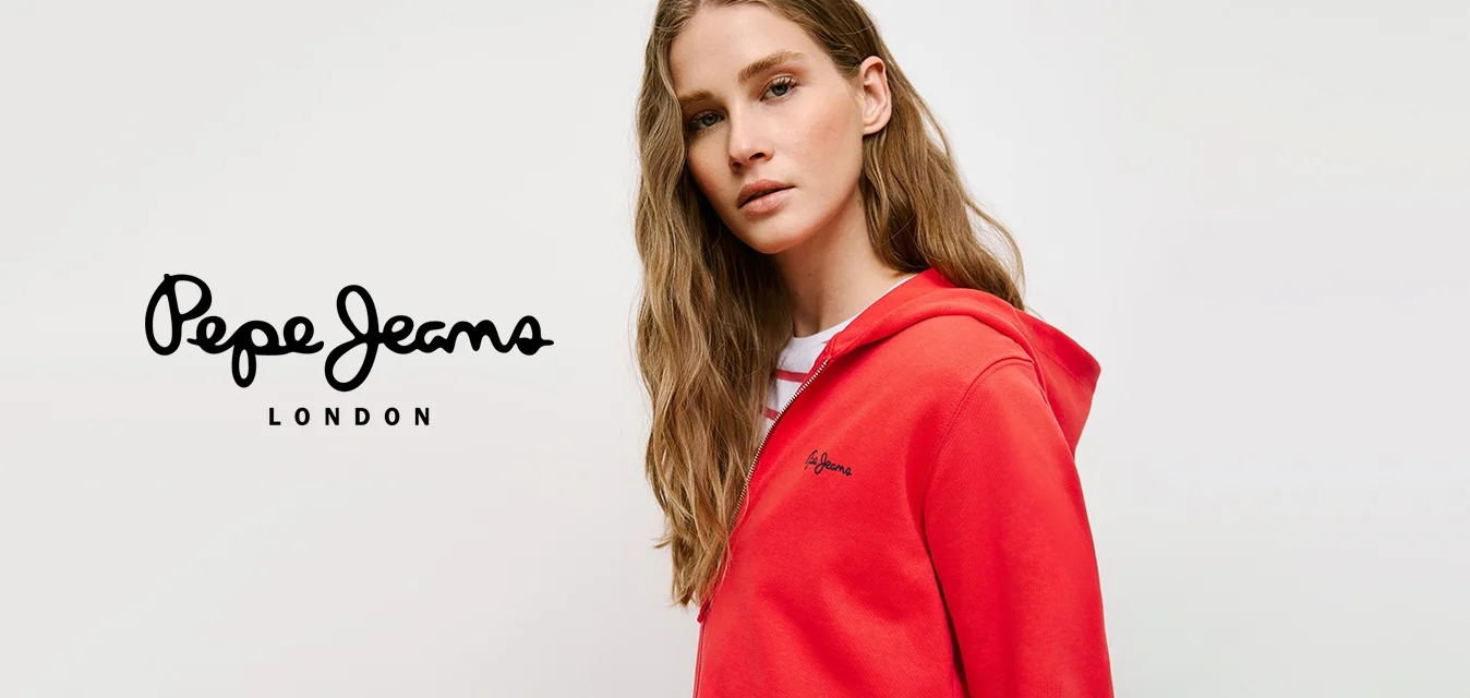 Felpa con cappuccio rossa con zip, realizzata in tessuto morbido, con cerniera frontale, cappuccio con coulisse e logo ricamato sul petto.