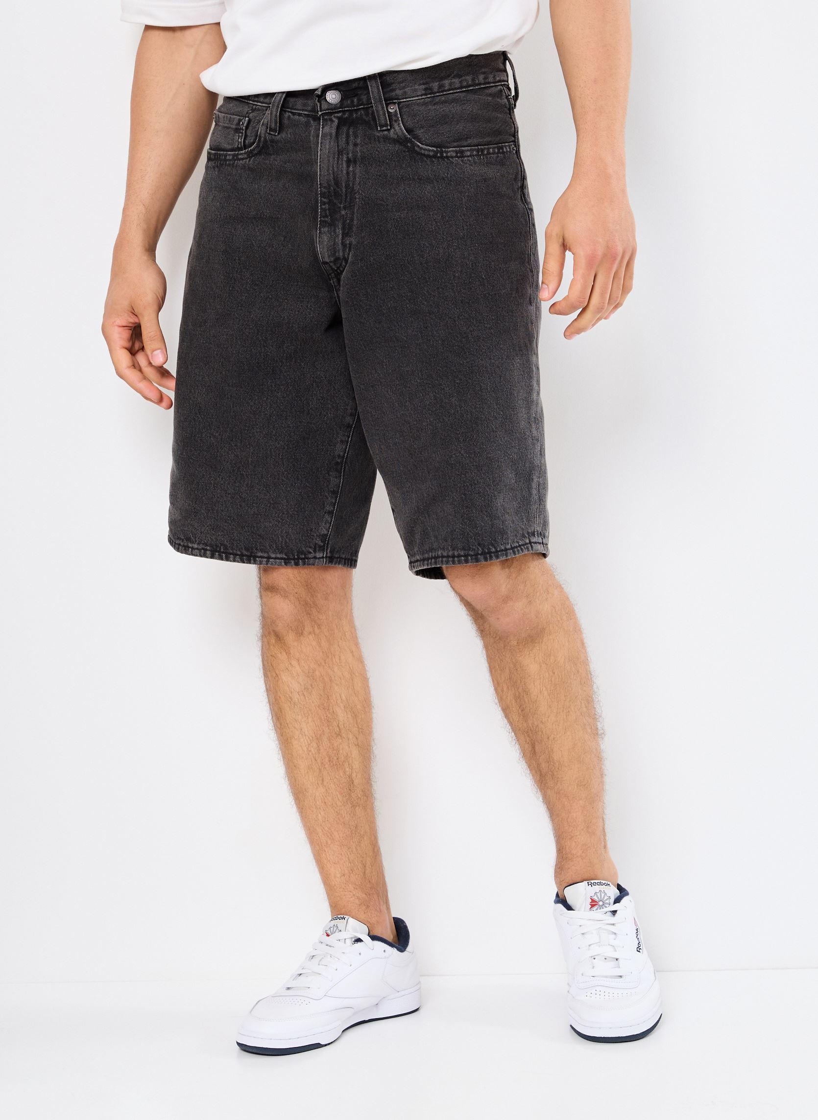 Levi's h