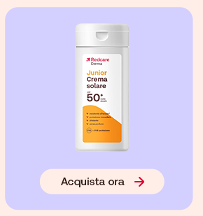 “Flacone Redcare Derma Junior Crema Solare SPF 50+ su sfondo lilla con pulsante ‘Acquista ora’.” “Flacone Redcare Derma Junior Crema Solare SPF 50+ su sfondo lilla con pulsante ‘Acquista ora’.”