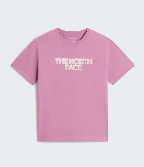 SummeryHikingOutfits
