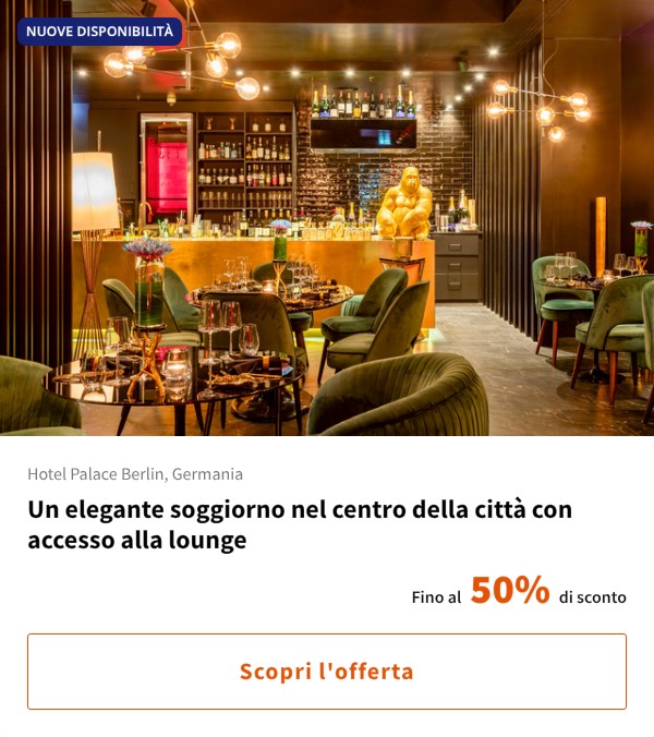 Un elegante soggiorno nel centro della città con accesso alla lounge