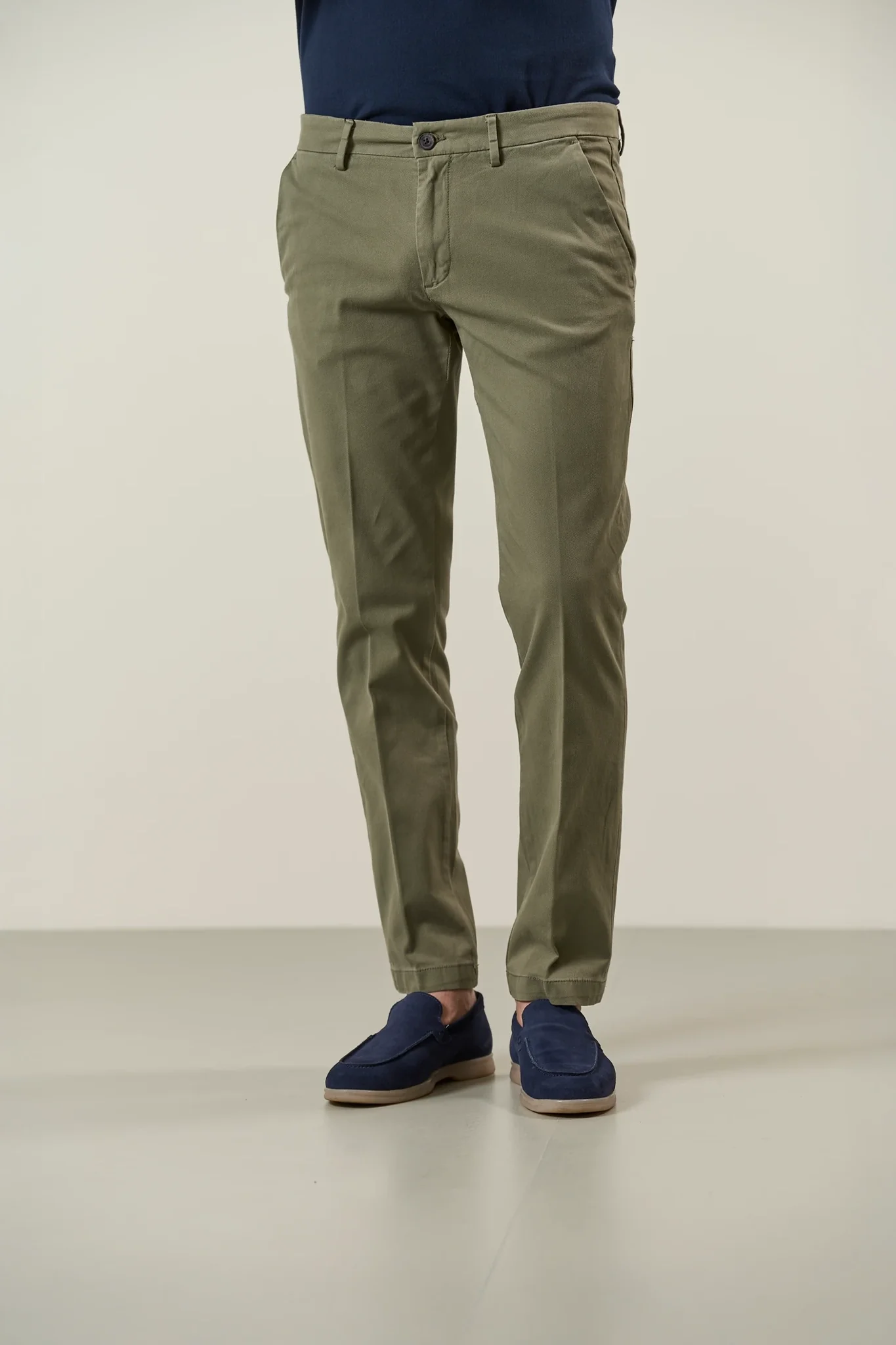 Image of Pantalone verde chinos cotone stretch armatura custom fit
