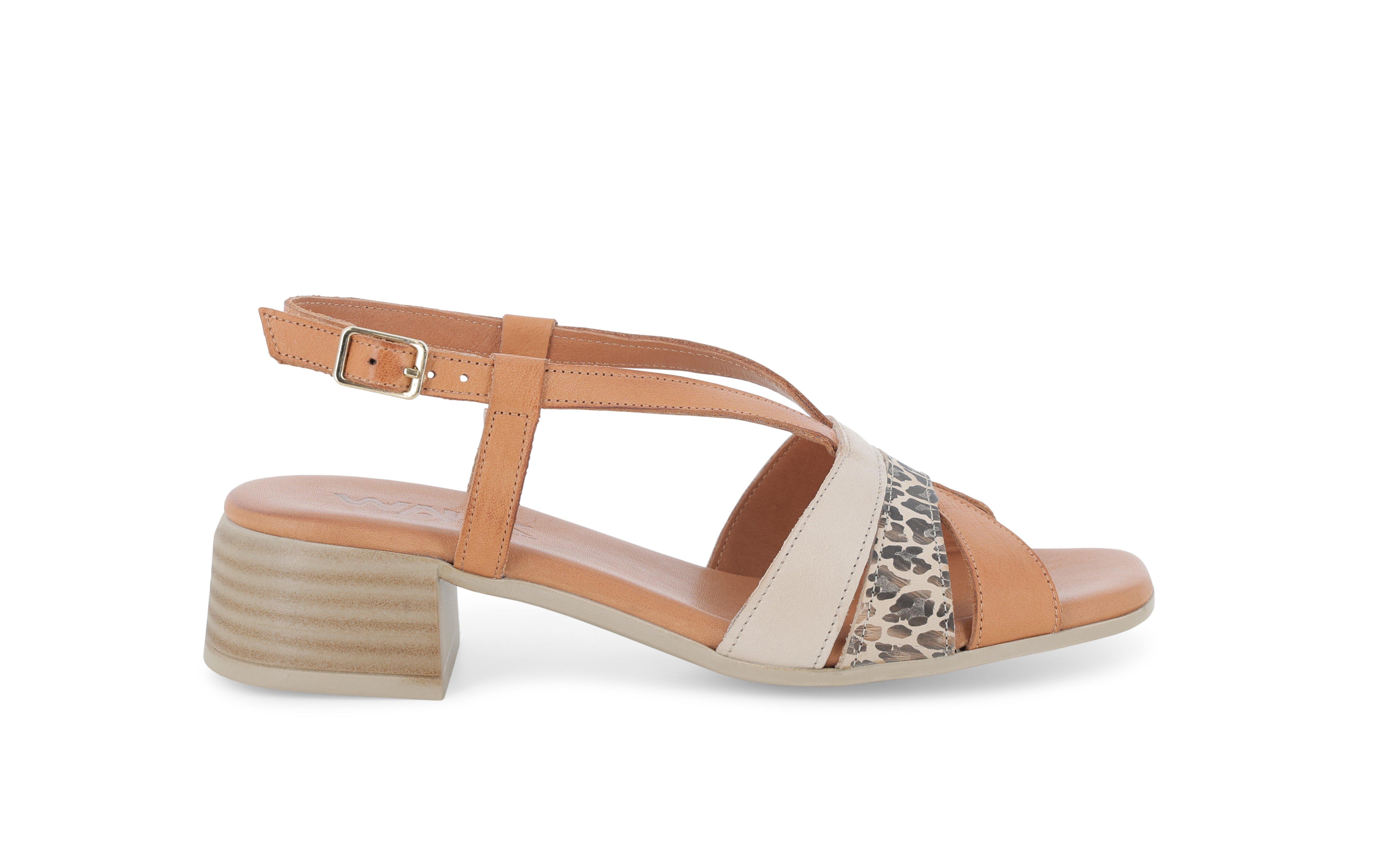 Sandalo donna comodo basso in pelle beige e cuoio k56088