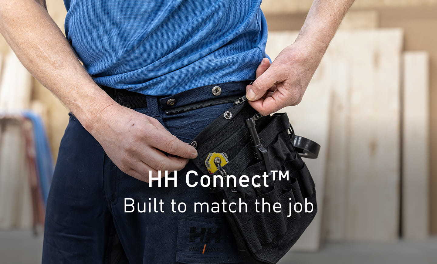 Man wearing HH Connect™ Pocket