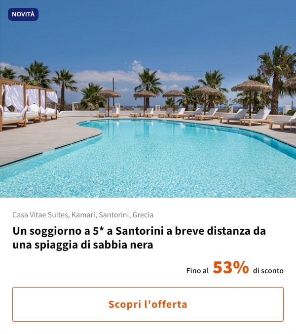 Un soggiorno a 5* a Santorini a breve distanza da una spiaggia di sabbia nera