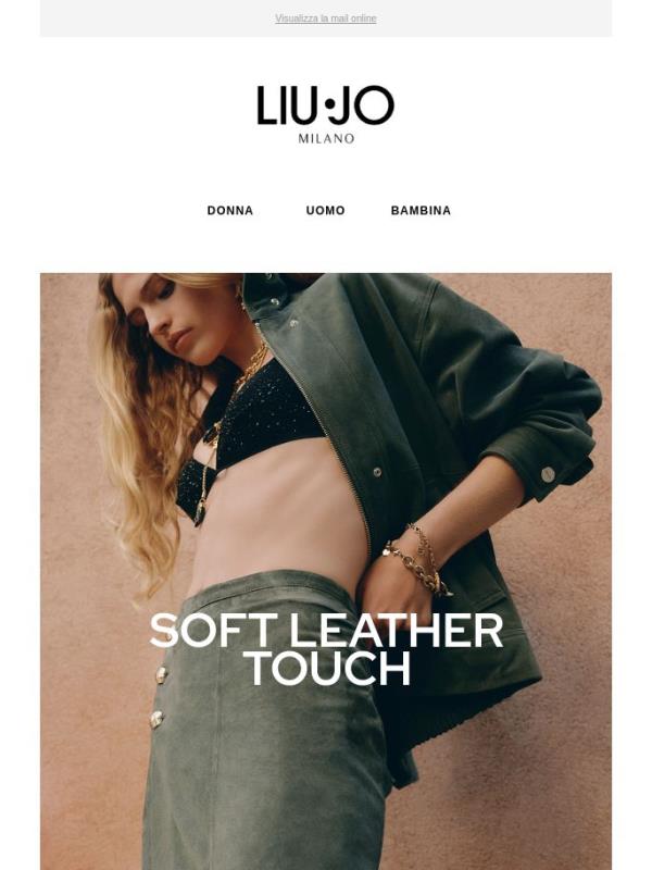 Total look in suede