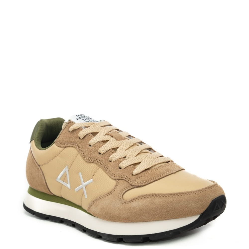 https://kimaccessori.it/sneakers-da-uomo-tom-solid-con-lacci-logo-a-contrasto-beige-sun68-z36101-beige