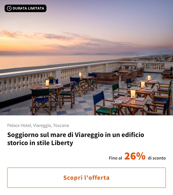 Soggiorno sul mare di Viareggio in un edificio storico in stile Liberty