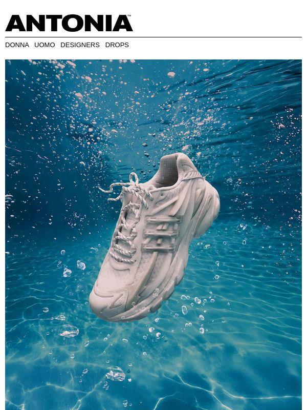 Virginia Adistar Jellysfish "Triple White"