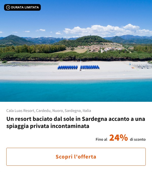 Un resort baciato dal sole in Sardegna accanto a una spiaggia privata incontaminata