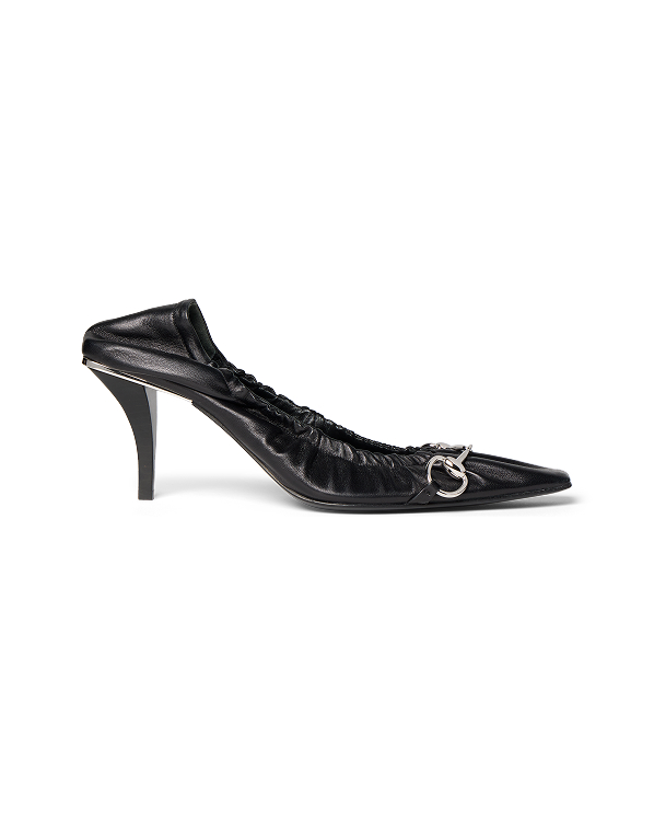 Scarpa(e) Scopri di più sul sito Web di Gucci 