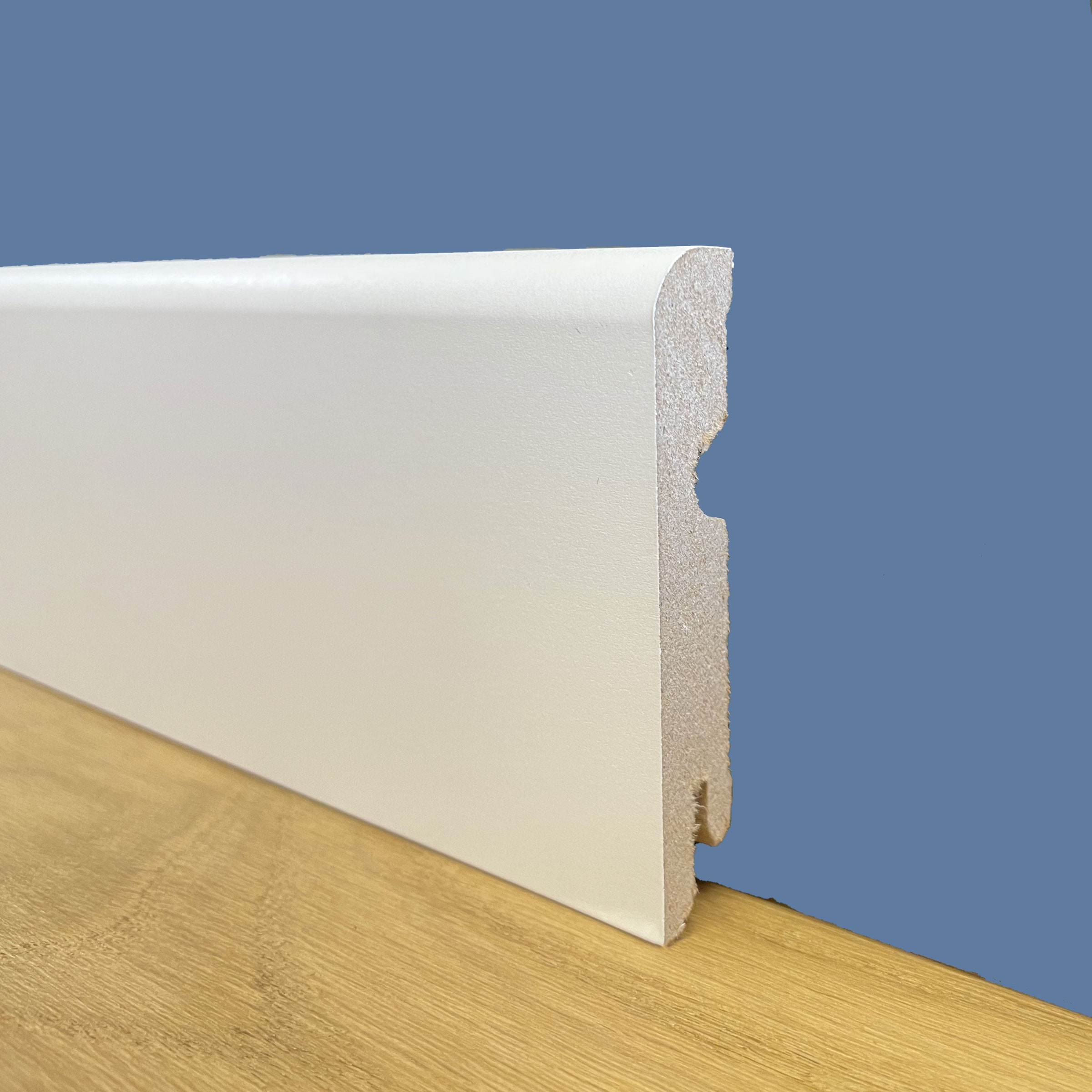 BATTISCOPA ZOCCOLINO PASSACAVO BC in FIBRA DI LEGNO COMPATTA 80X15 BIANCO (prezzo al metro)