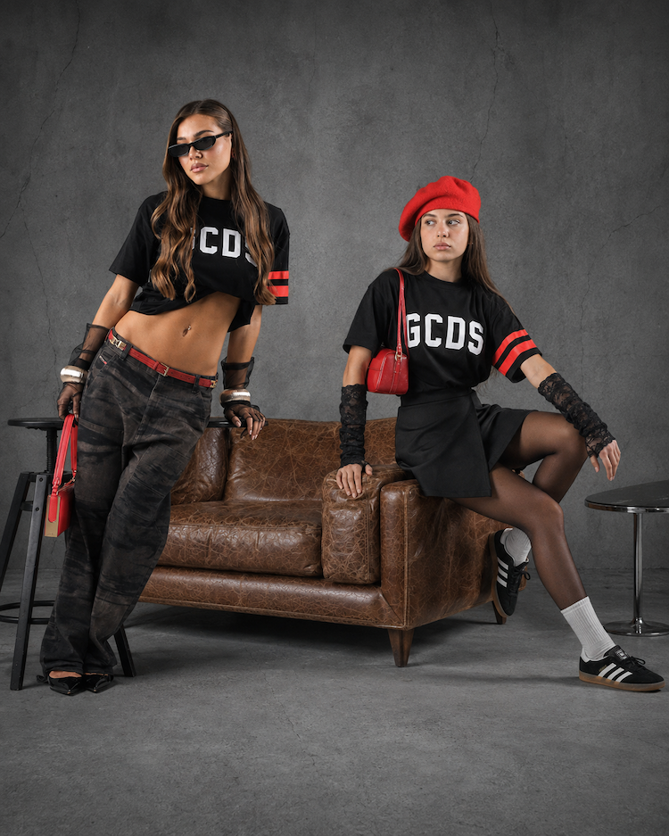 GCDS T-shirt manica corta LOGO Black-Red per donna, ragazzi e bambini