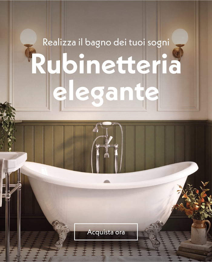 Vasca da bagno freestanding bianca con rubinetteria cromata di alta gamma in un elegante bagno con pareti decorate da modanature e boiserie verde oliva. Testo promozionale: "Realizza il bagno dei tuoi sogni – Rubinetteria elegante" con il pulsante "Acquista ora".