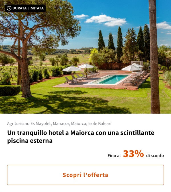 Un tranquillo hotel a Maiorca con una scintillante piscina esterna