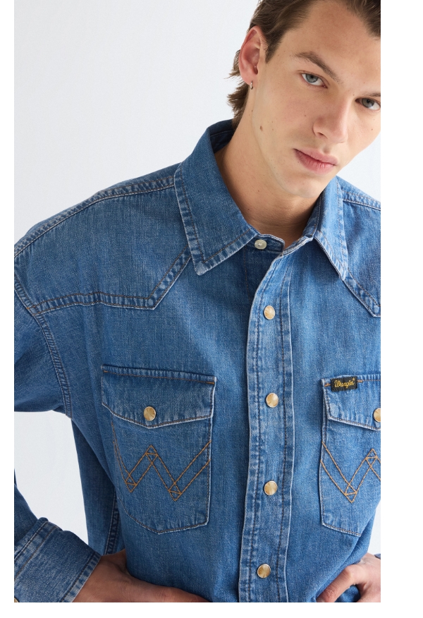 Super Wrangler Oversized Western Shirt