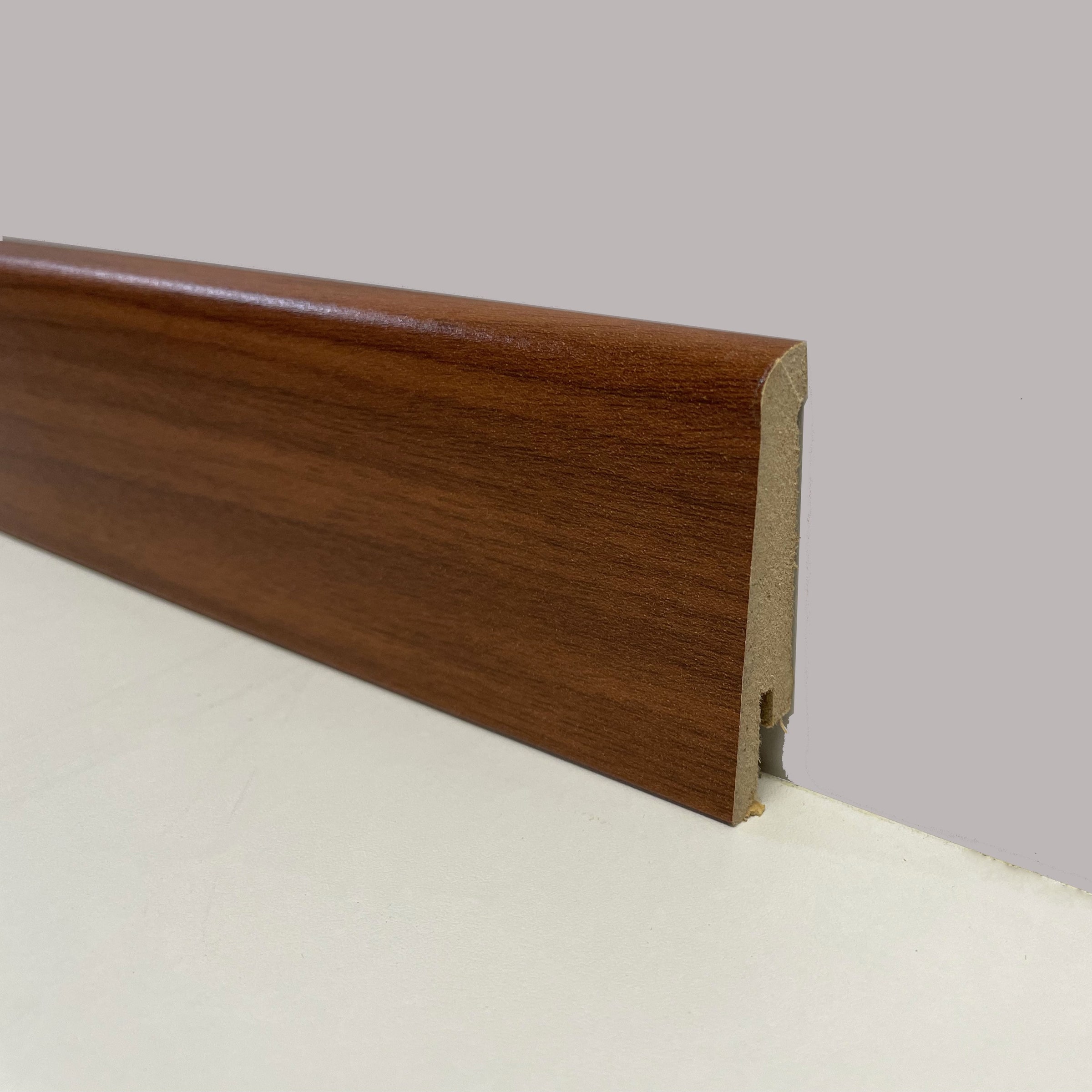 €1,69 - BATTISCOPA ZOCCOLINO in FIBRA DI LEGNO 60x15 Vari decori, Parquet, Laminati, SPC, LVT (prezzo al metro)