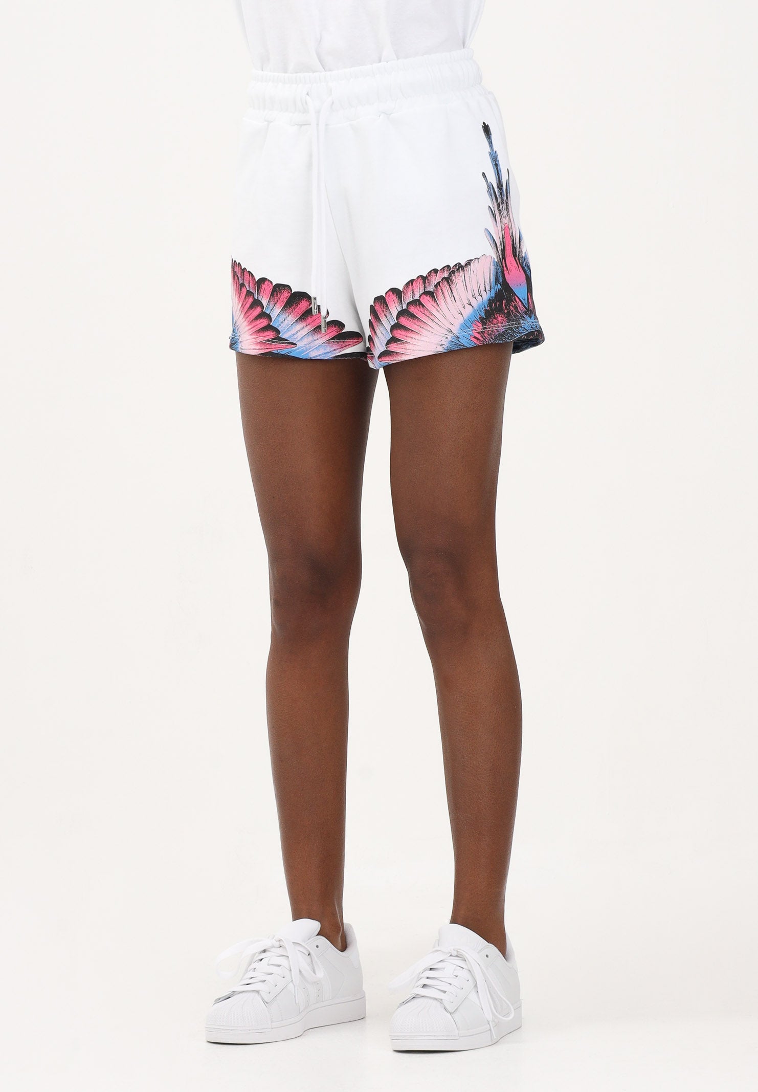 Image of MARCELO BURLON COUNTY OF MILAN Shorts sportivo bianco da donna con stampa