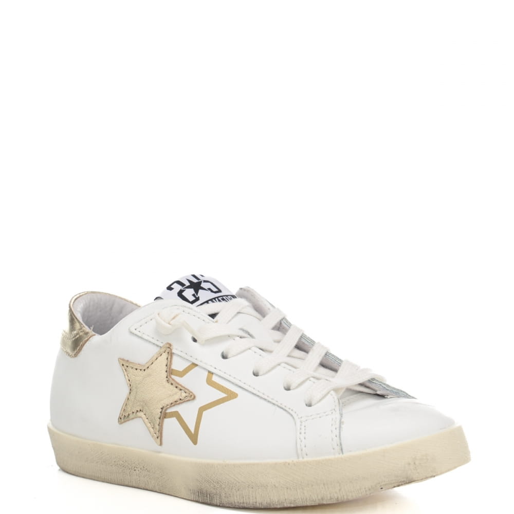 https://kimaccessori.it/sneakers-da-donna-prime-star-con-inserti-in-pelle-laminata-bianco-oro-2-star-2sd4895-bianco-oro