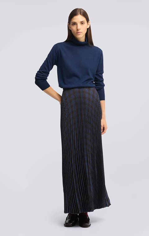 TOPWEAR