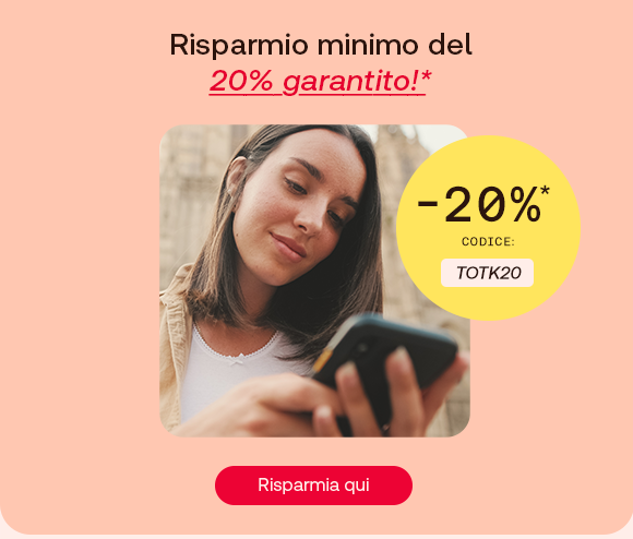 “Banner promozionale con donna che utilizza lo smartphone e offerta di risparmio minimo del 20% con codice TOTK20.”
