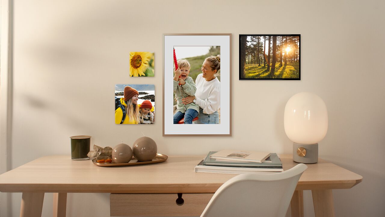 mix di foto su tela e poster con cornice