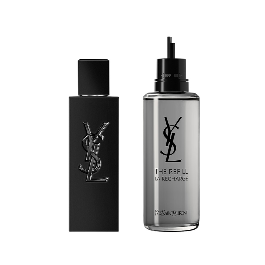 Un flacone di profumo nero YSL MYSLF esposto accanto alla sua ricarica argentata.