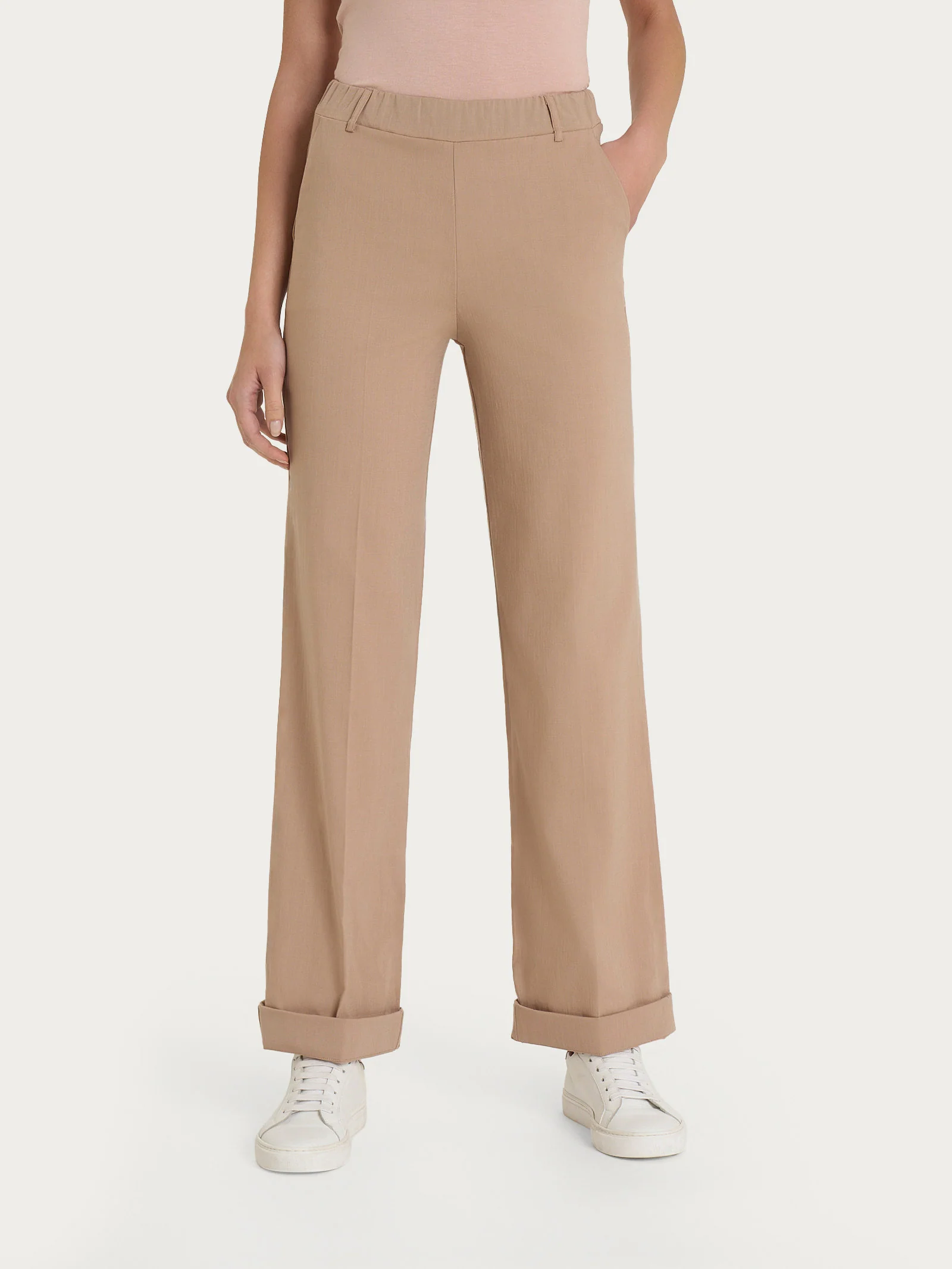 Image of Pantalone dritto con tasche in Super Natural - Warm Taupe